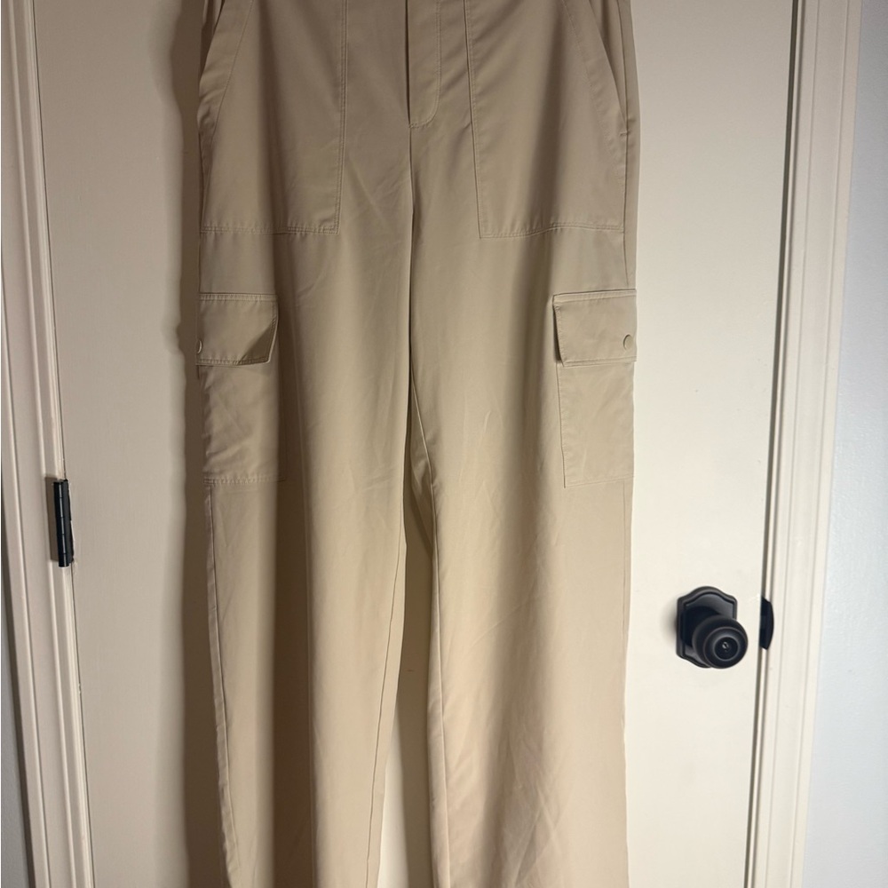 Lou & Grey Beige Cargo Pants
